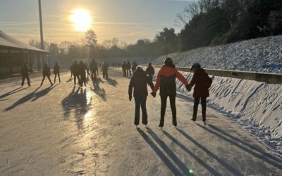 Eislaufen im Winter-Wonderland