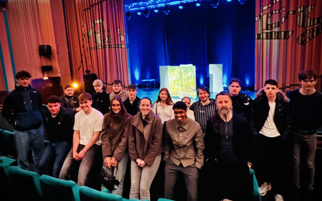 Exkursion des Englisch-Grundkurses ins Theater